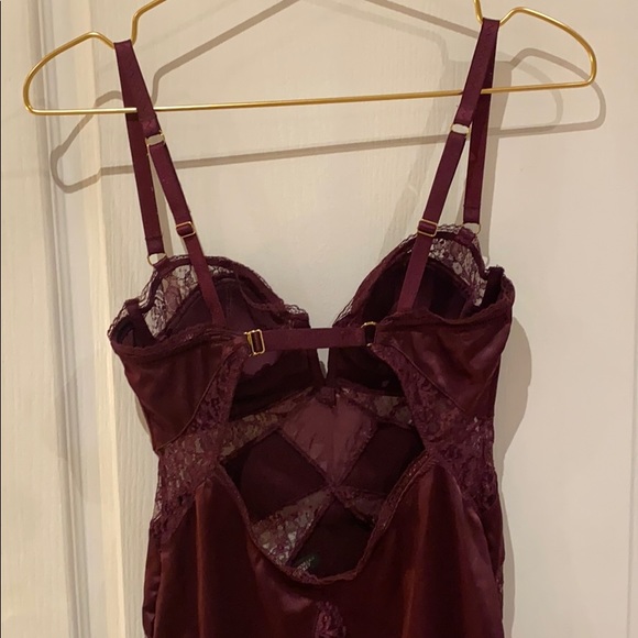 Victoria’s Secret Satin and Lace Bustier Lingerie - Picture 6 of 8
